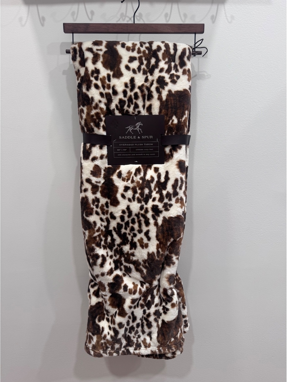 Saddle & Spur Oversized Cowhide Print Plush Throw Blanket 60x70 Western